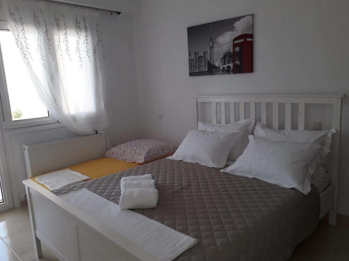 Villa Dimitri - Gardenside Souterrain Александруполис Стая снимка